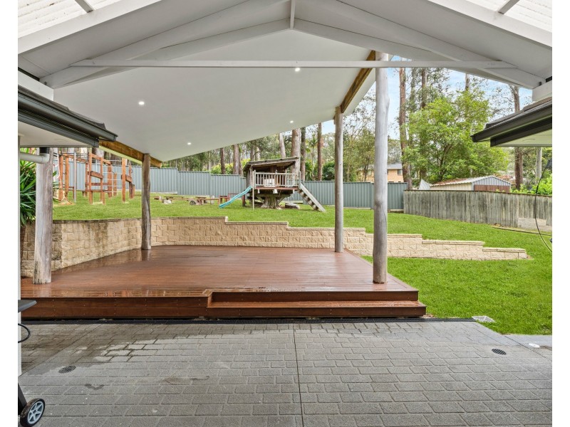 16 Holland Place, Tumbi Umbi NSW 2261