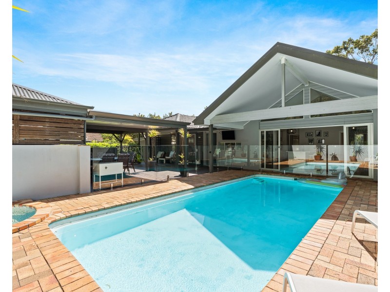 4 Crestwood Avenue, Niagara Park NSW 2250