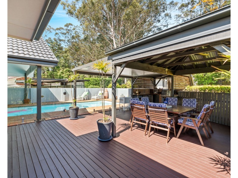 4 Crestwood Avenue, Niagara Park NSW 2250