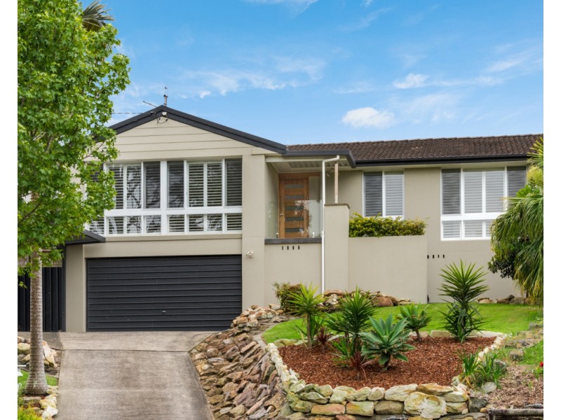 12 Dora Street, Lisarow NSW 2250