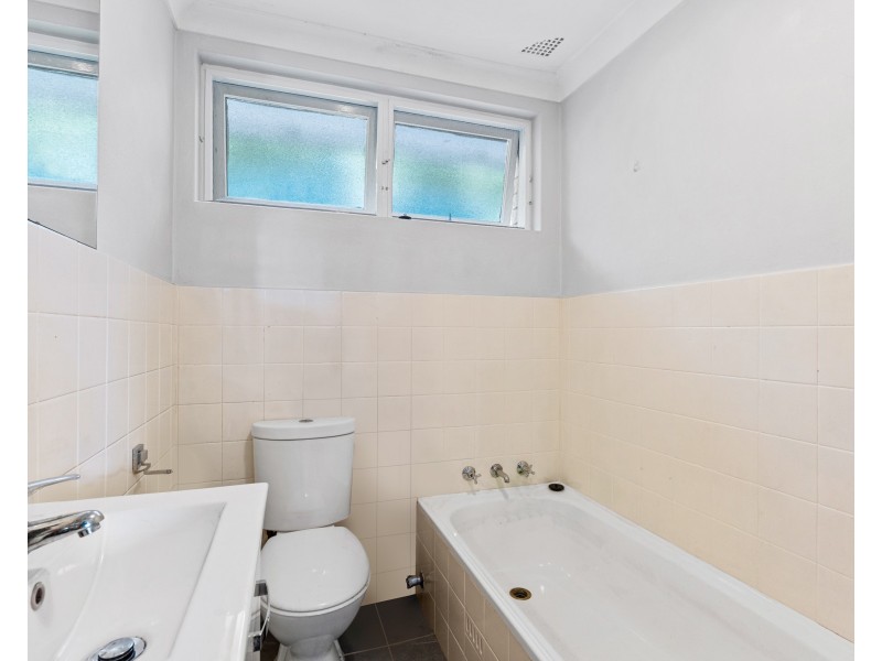 3/2 Duke Street, Point Frederick NSW 2250