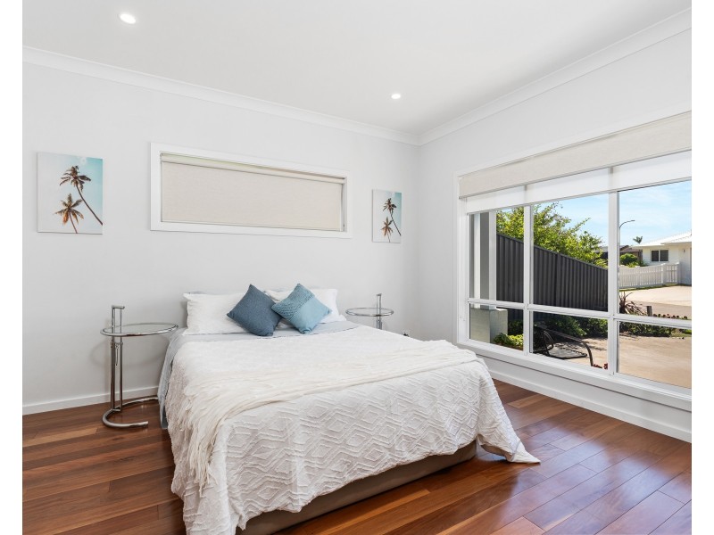 3 Yellawa Close, The Entrance North NSW 2261