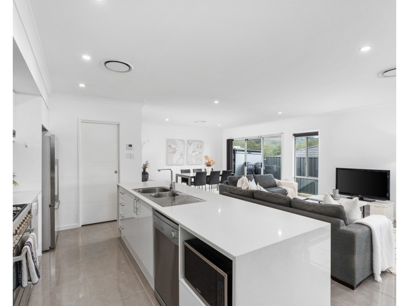 3 Nepean Close, Narara NSW 2250