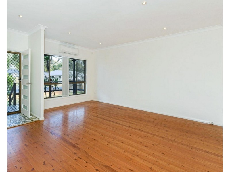 2 Malkana Avenue, Forresters Beach NSW 2260