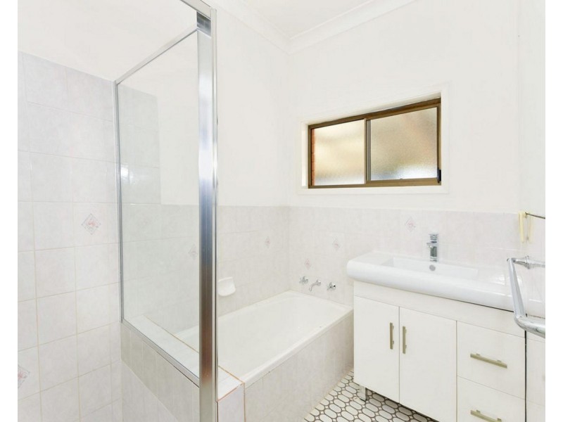 2 Malkana Avenue, Forresters Beach NSW 2260
