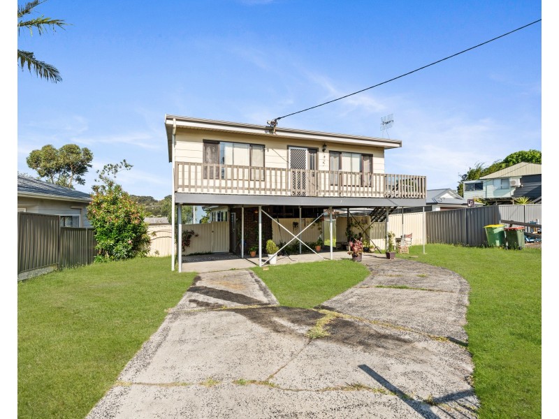 516 The Entrance Road, Bateau Bay NSW 2261
