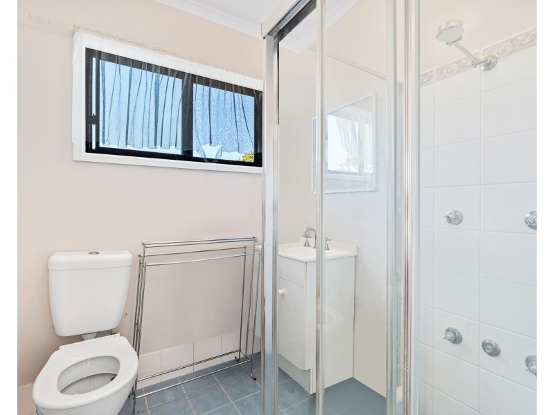 516 The Entrance Road, Bateau Bay NSW 2261