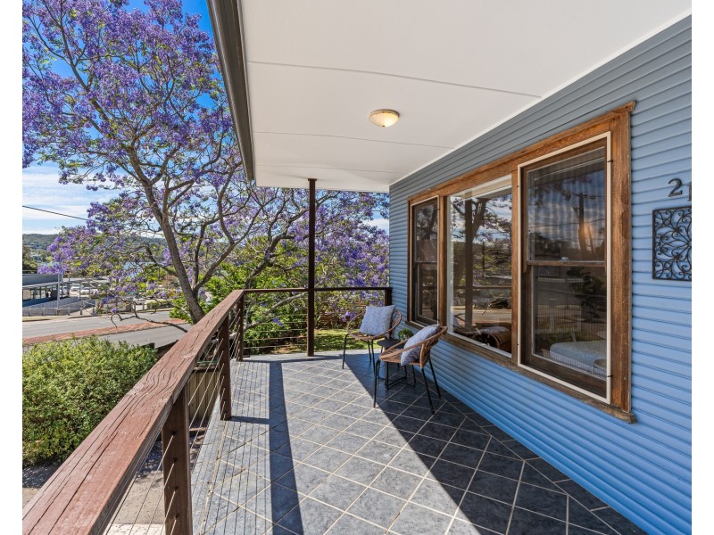 218 Avoca Drive, Green Point NSW 2251