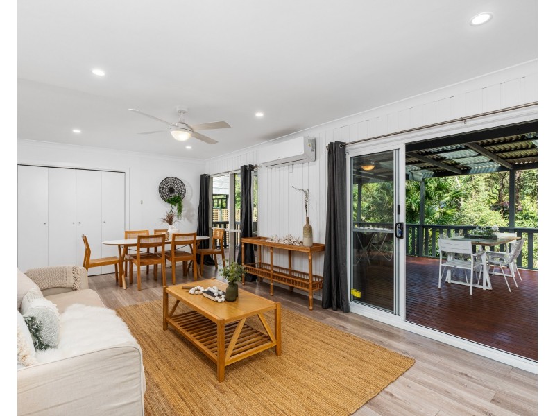 13 Lemon Tree Street, Wyoming NSW 2250