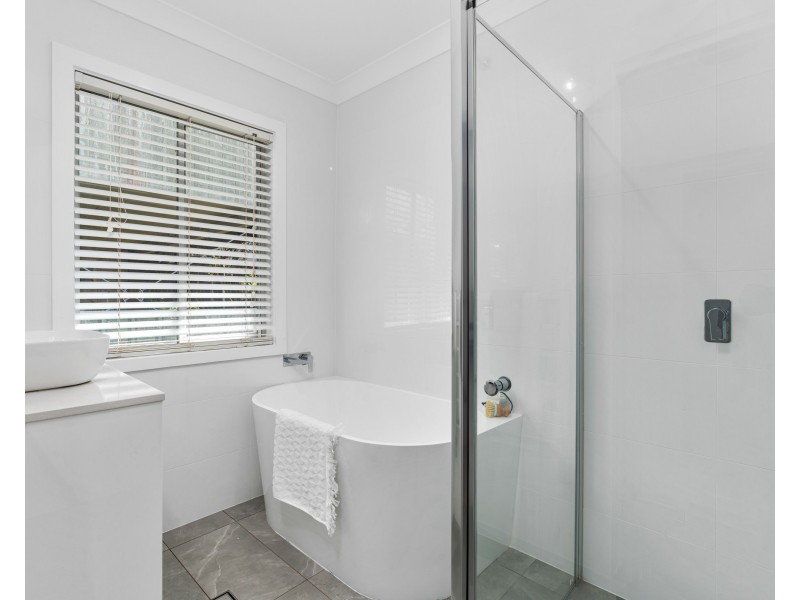 13 Lemon Tree Street, Wyoming NSW 2250