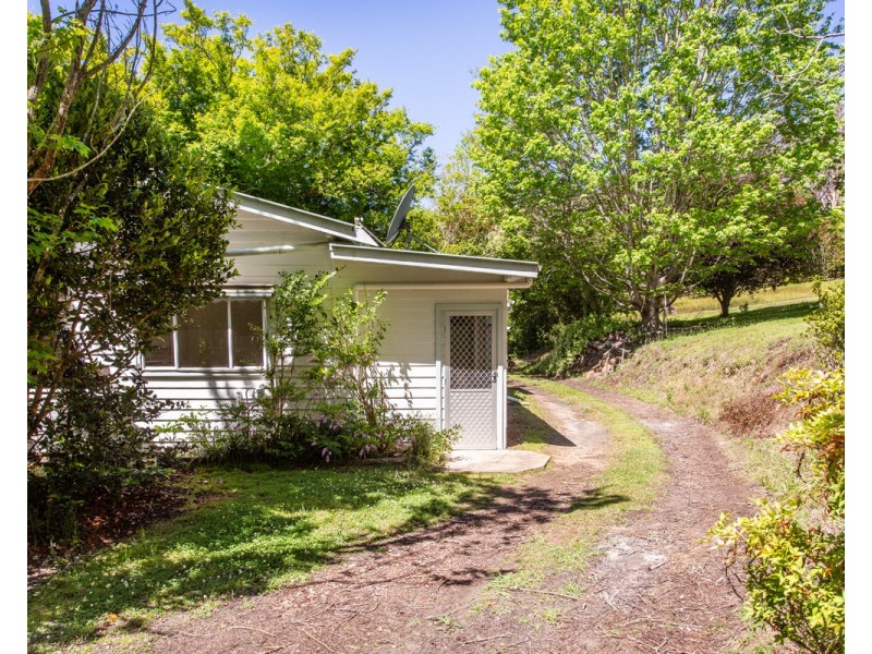 70 Oak Road, Matcham NSW 2250