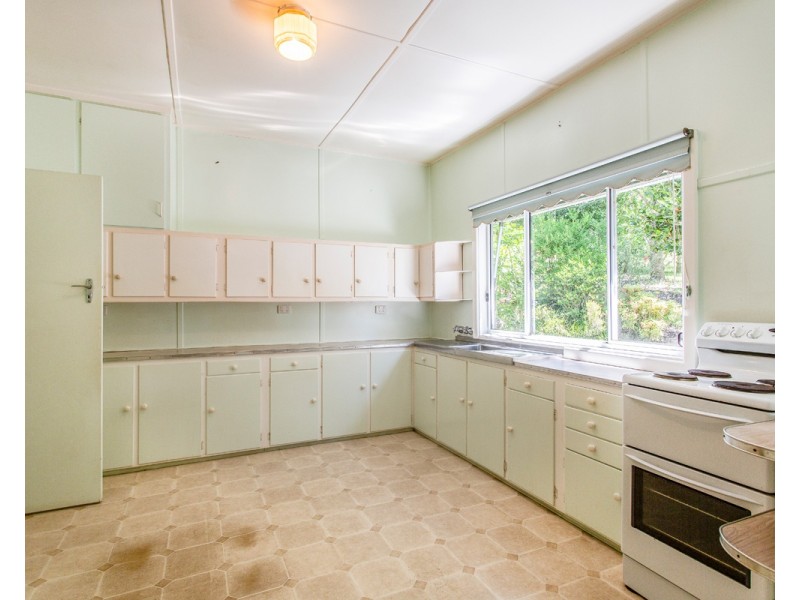 70 Oak Road, Matcham NSW 2250