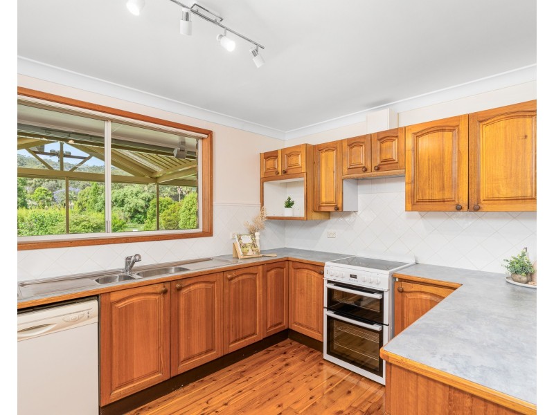 23 Dalton Street, Wyoming NSW 2250