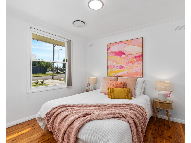 23 Dalton Street, Wyoming NSW 2250