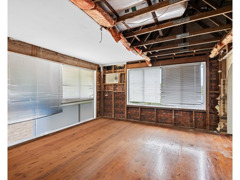 21 Mindaree Avenue, Wyoming NSW 2250