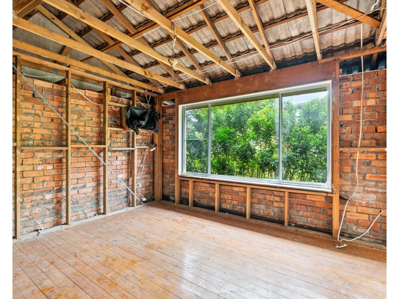 21 Mindaree Avenue, Wyoming NSW 2250