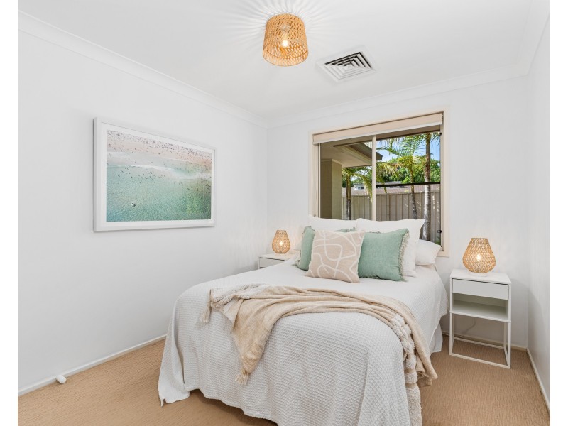 25 Monarchy Way, Narara NSW 2250