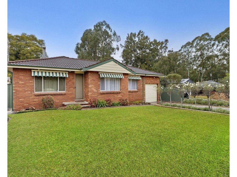 6 Runyon Close, Narara NSW 2250