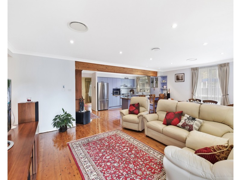 6 Runyon Close, Narara NSW 2250