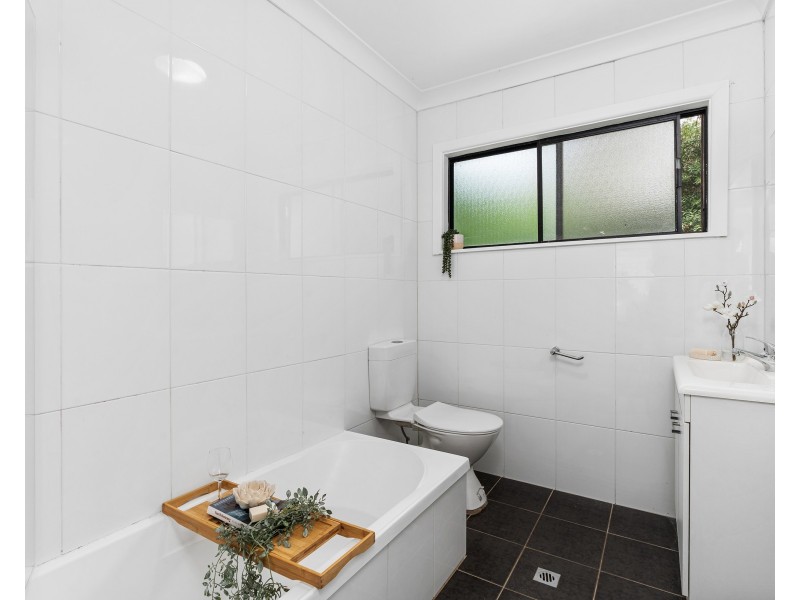 84 Turpentine Street, Wyoming NSW 2250