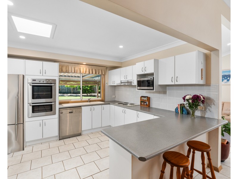 10 Edgewater Avenue, Green Point NSW 2251