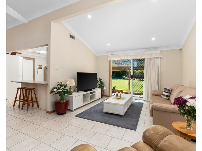 10 Edgewater Avenue, Green Point NSW 2251