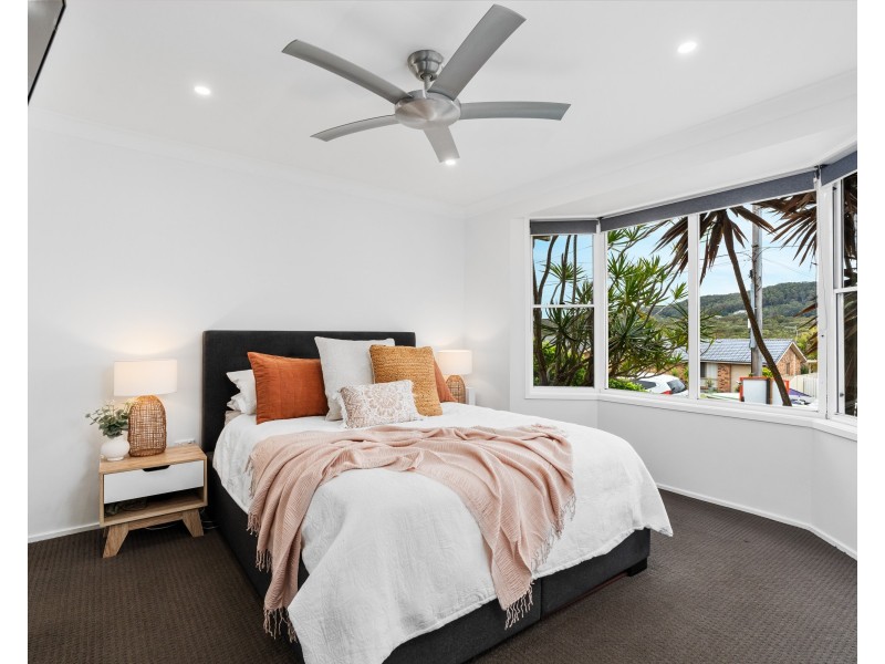 18 Scarborough Place, Bateau Bay NSW 2261