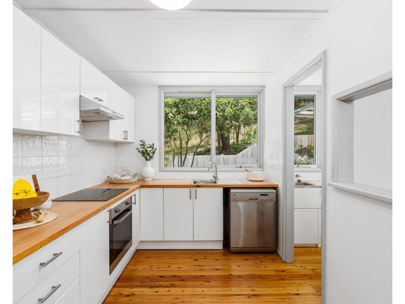 7 Calantha Drive, Wyoming NSW 2250