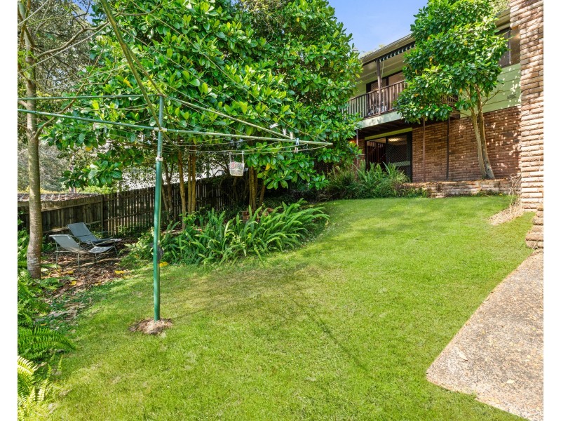 1 Apple Tree Crescent, Wyoming NSW 2250