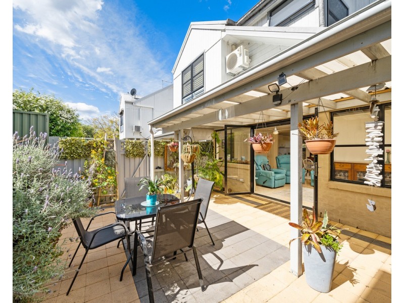 2/38 Brougham Street, East Gosford NSW 2250