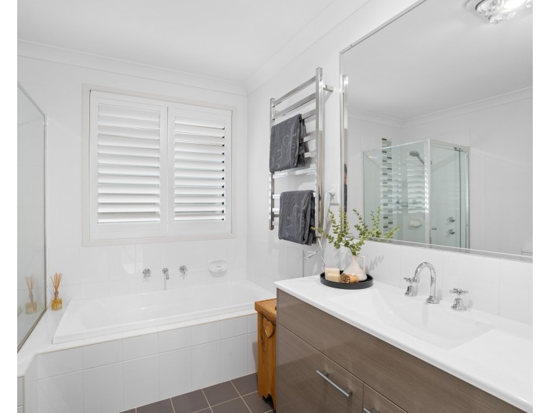 96a Coolawin Circle, Narara NSW 2250
