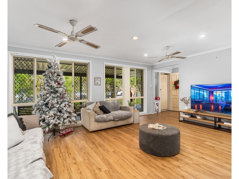 10 Karena Street, Tumbi Umbi NSW 2261
