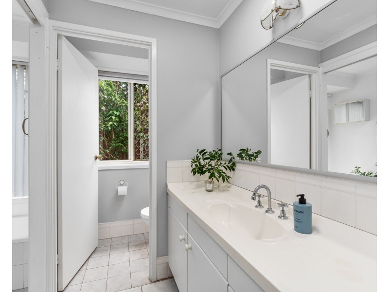 10 Karena Street, Tumbi Umbi NSW 2261
