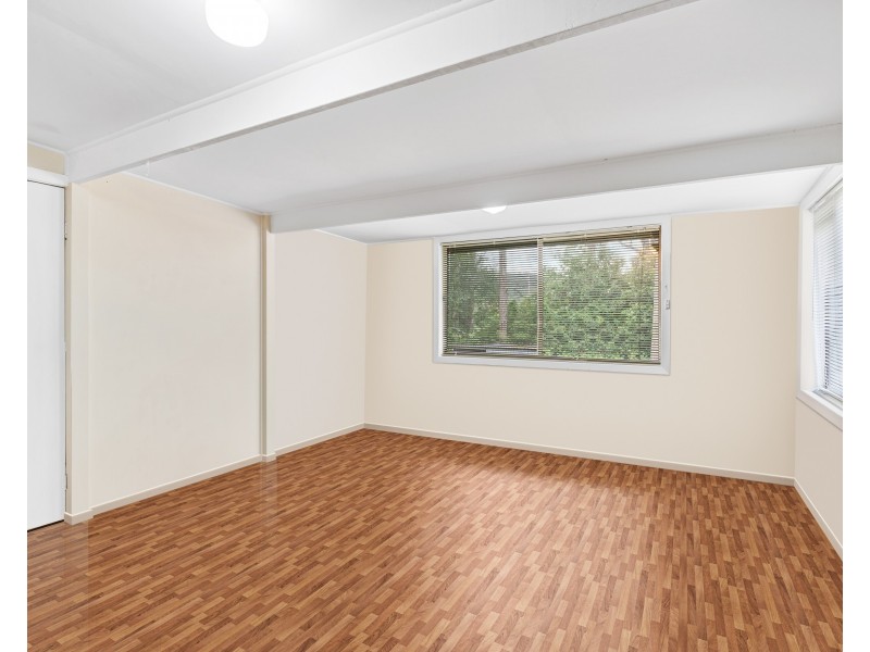 42 Karina Drive, Narara NSW 2250