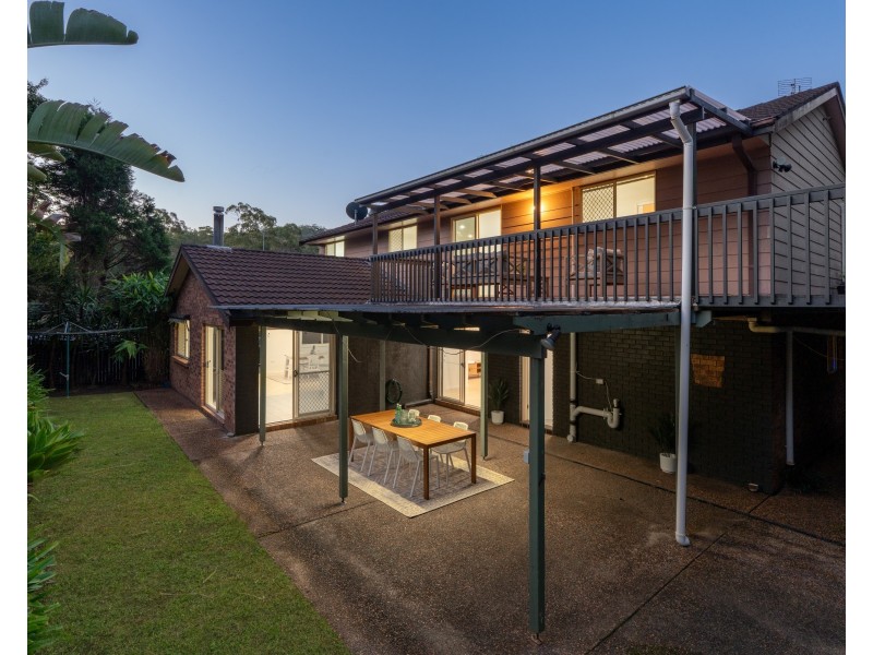 4 Hakea Close, Wyoming NSW 2250