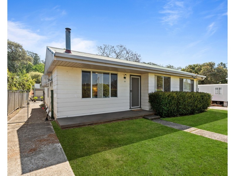 13 Lisarow Street, Lisarow NSW 2250