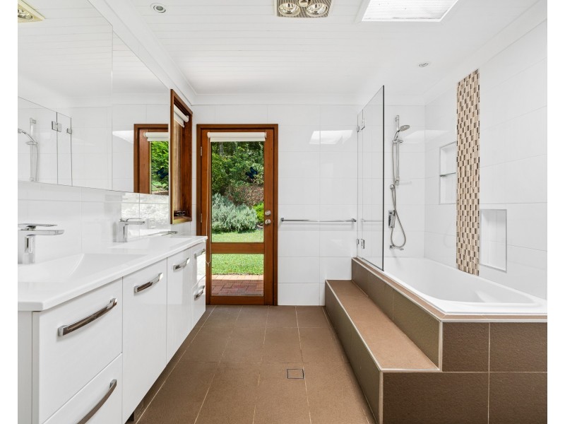 4 & 6/170 Oak Road, Matcham NSW 2250