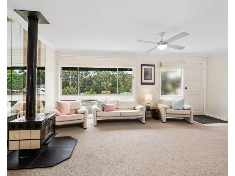 25 Karina Drive, Narara NSW 2250