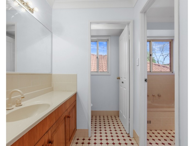 95 Woodview Avenue, Lisarow NSW 2250