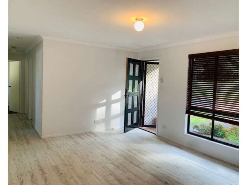 8 Wallarah Street, Lisarow NSW 2250