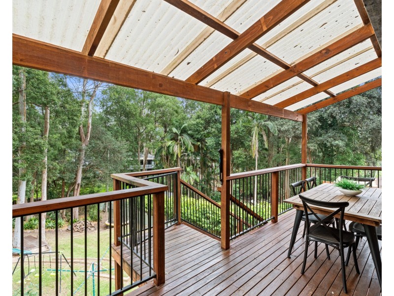 10 Calantha Drive, Wyoming NSW 2250