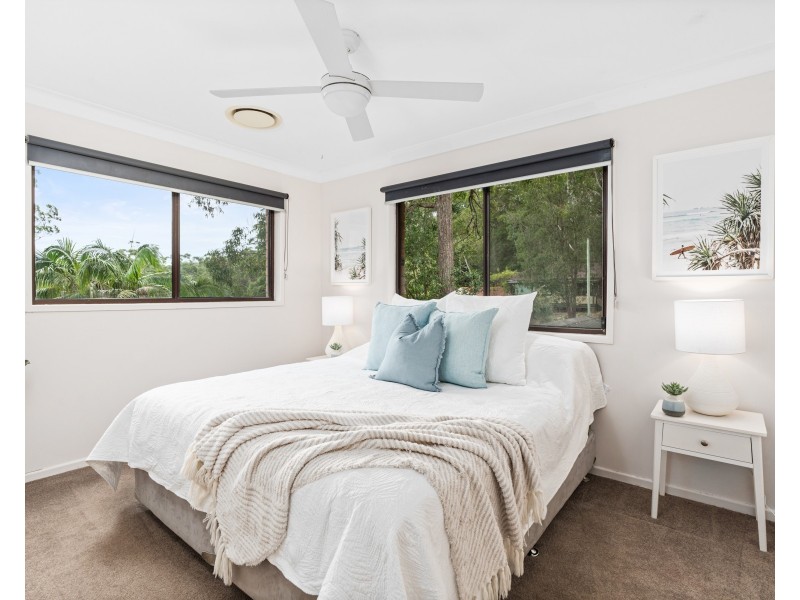 10 Calantha Drive, Wyoming NSW 2250