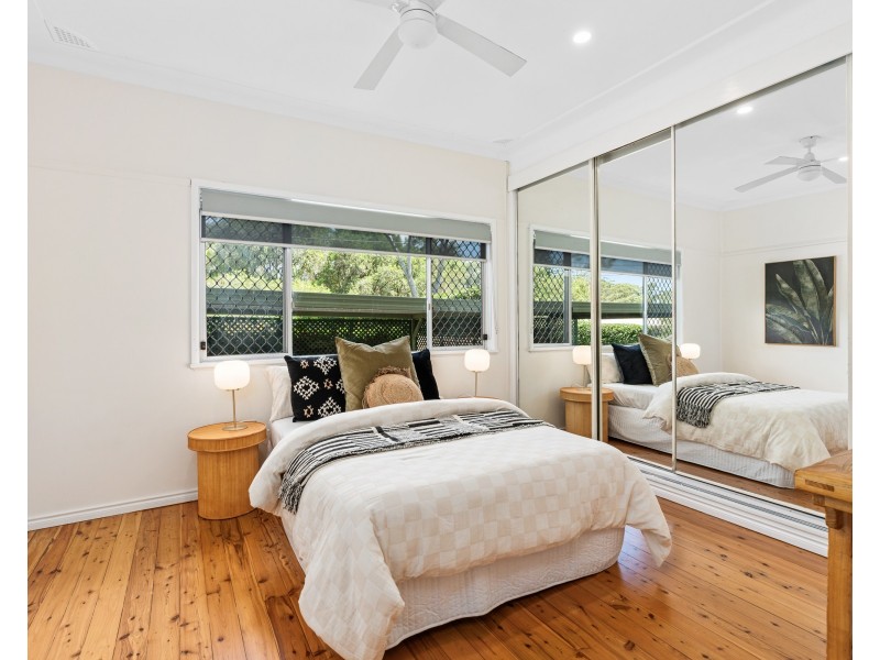 8 Dalton Street, Wyoming NSW 2250