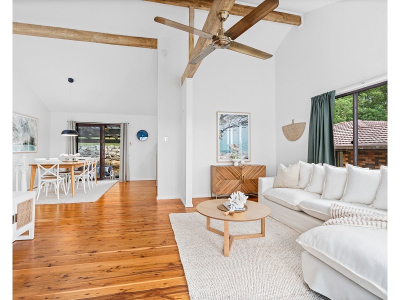 51 Gregory Street, Wyoming NSW 2250