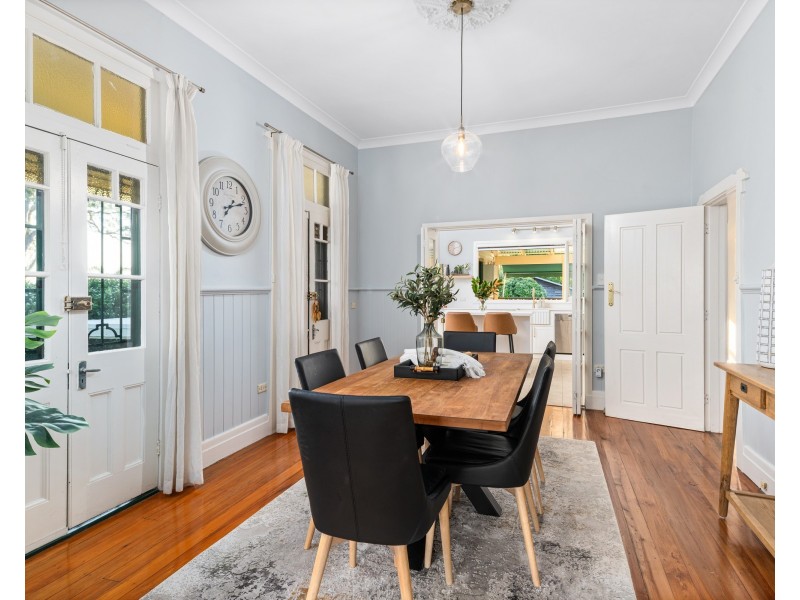 18 Georgia Avenue, Wyoming NSW 2250