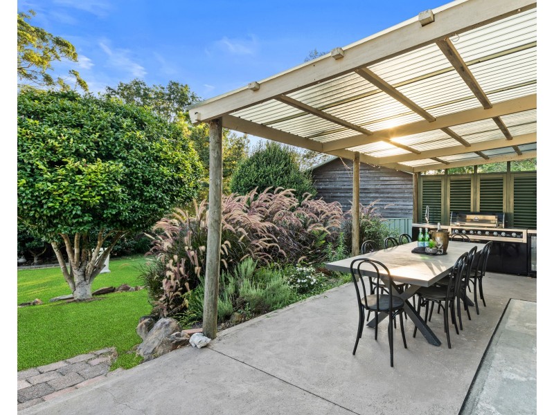 18 Georgia Avenue, Wyoming NSW 2250