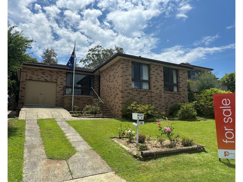 17 Walker Road, Wyoming NSW 2250