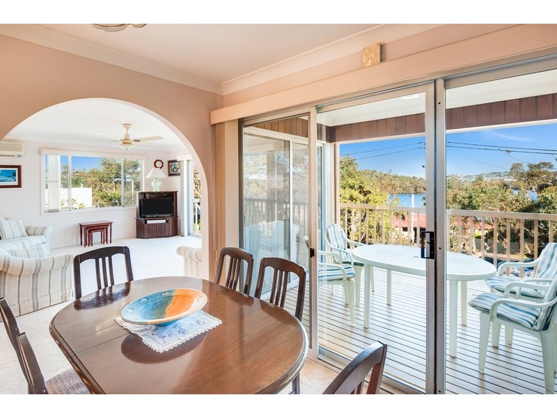 79 Blue Bell Drive, Wamberal NSW 2260