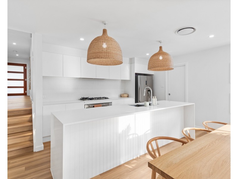 1a Carrabella Avenue, Springfield NSW 2250
