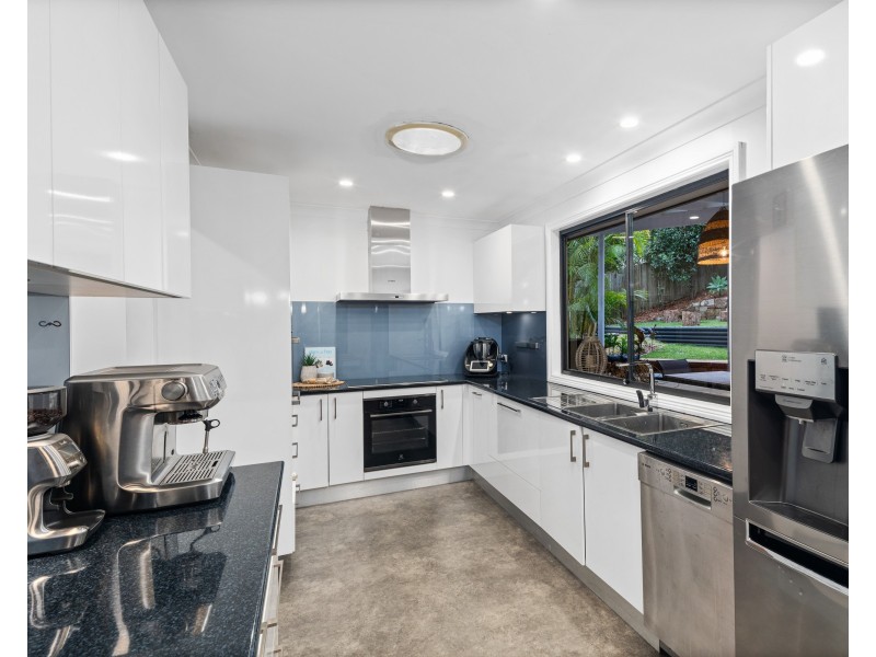 8 Moxham Street, Wyoming NSW 2250